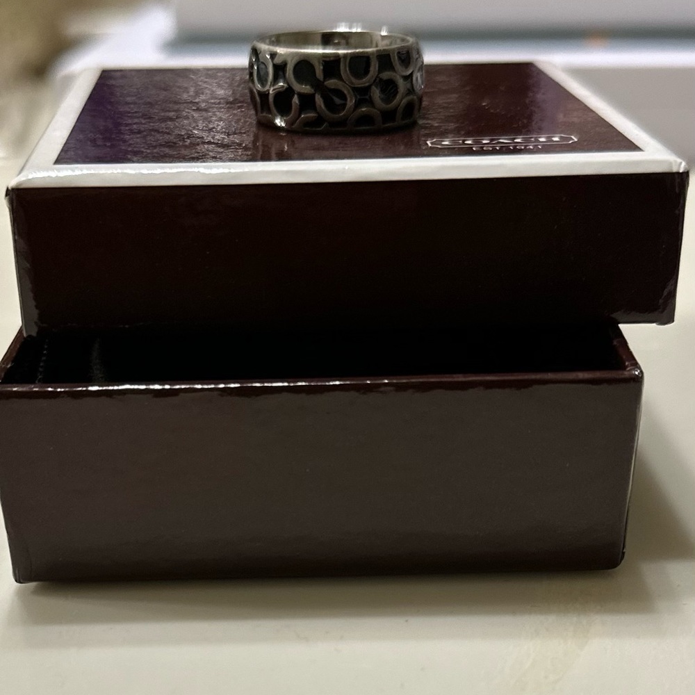 Coach Ring